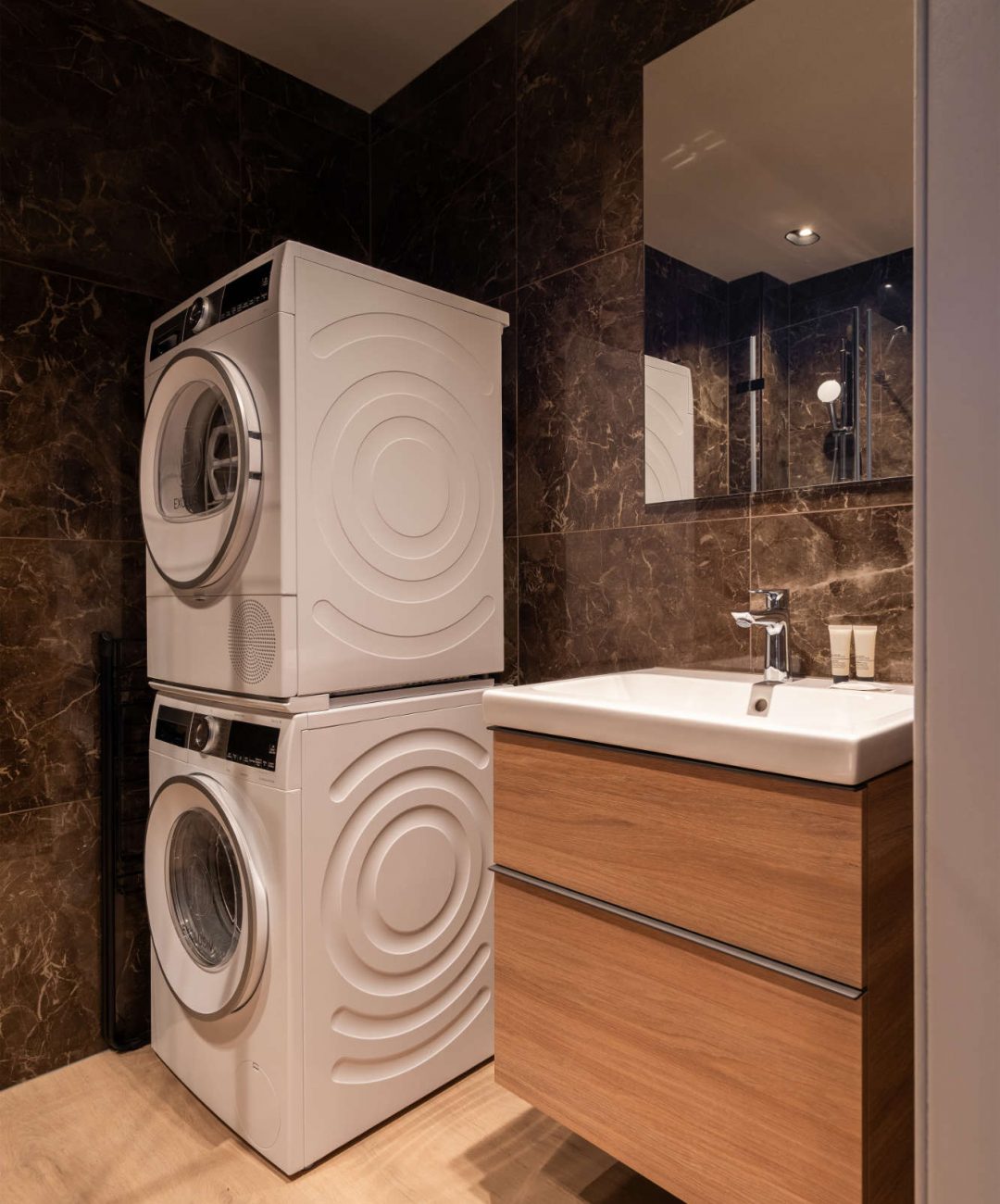 Studio Cpmpact LOU02160